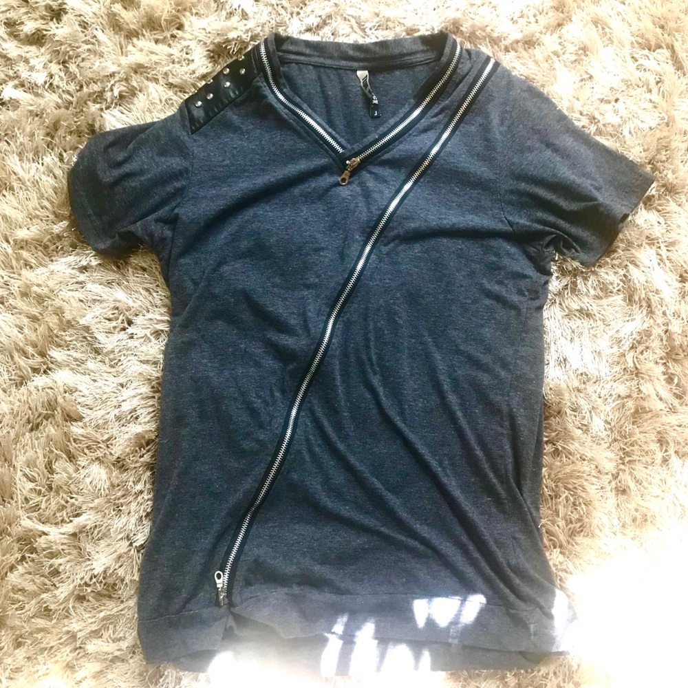 True Rock Men’s Wear Grey Zipper T-Shirt